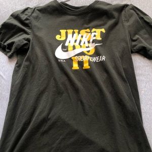 Nike tee